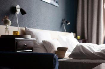 Lavanderia Hotel: come funziona e quali macchinari utilizzare